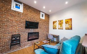 Acogedor estudio en Cuatro Caminos by beBalmy